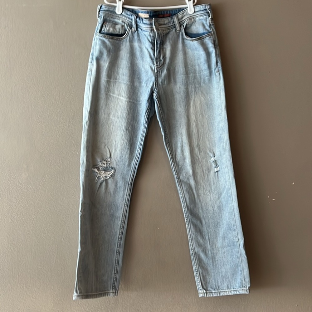 Mid-Rise Slim Boyfriend Jeans || Pilcro